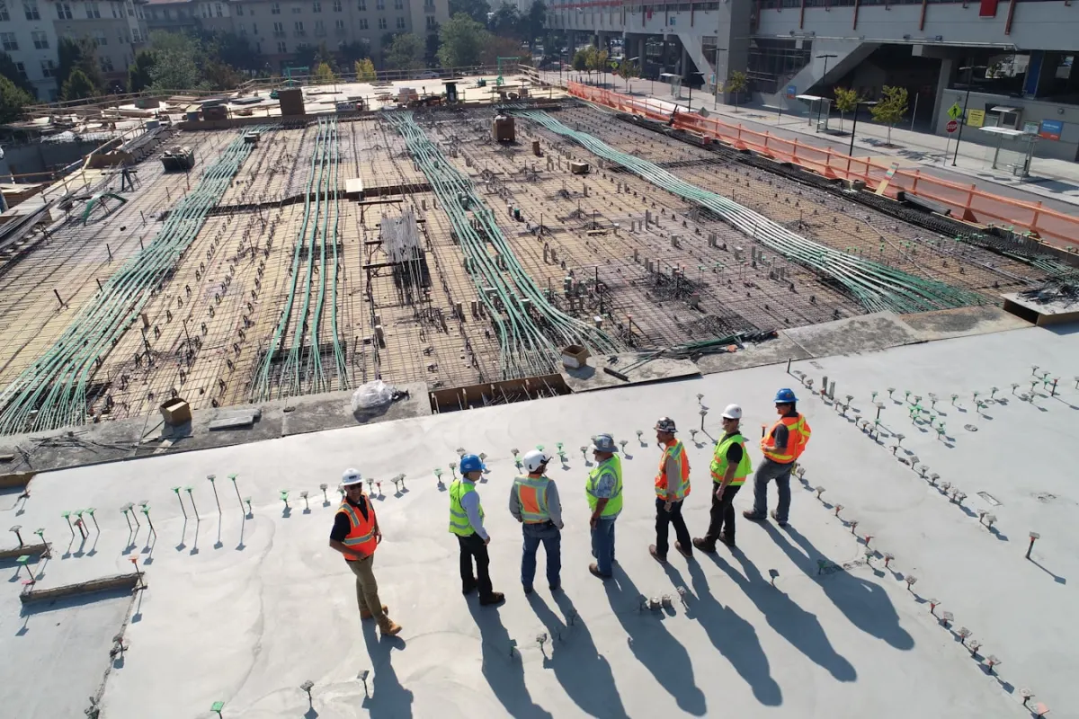 Chantier en finition à Nice avant nettoyage de livraison par Anegnet Services dans le 06