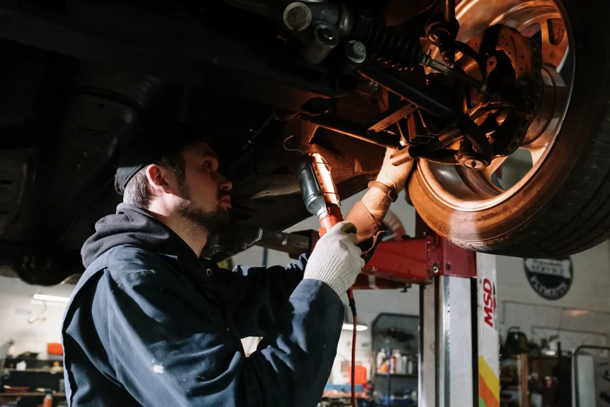 Intervention encadrée de nettoyage industriel Anegnet Services sur un site du 06 près de Carros